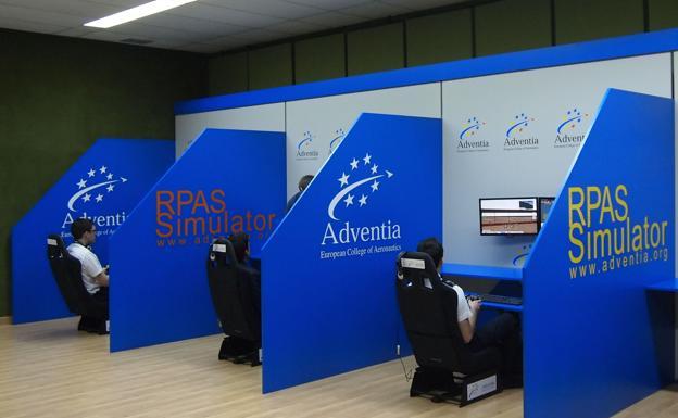 FlyBy crece tras salir de León y compra la escuela de pilotos de Salamanca